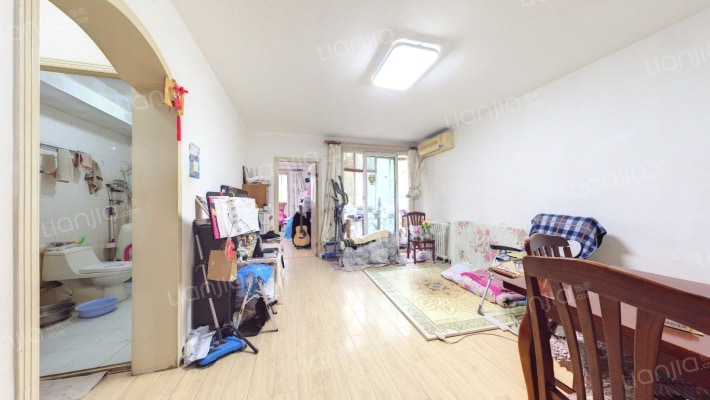 沁春家园二手房实景图