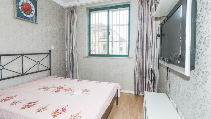 石化六村二手房实景图