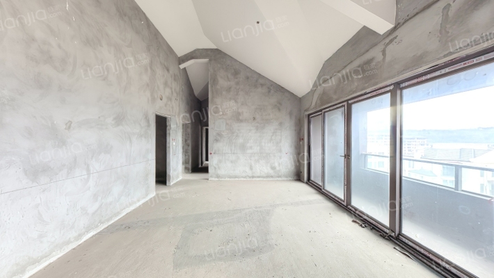 高科江澜礼墅三期一组团二手房实景图