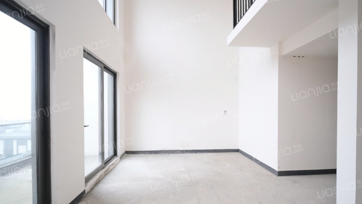 华侨城天澜美墅三期二手房实景图