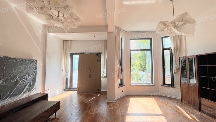 听雨观澜L区二手房实景图