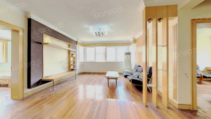 安波路200弄二手房实景图