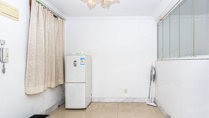 科汇公寓二手房实景图