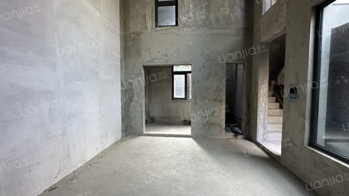 湖山原著山居二手房实景图