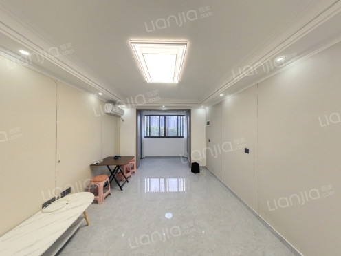 整租·二环路北四段43号 3室1厅 东南/南