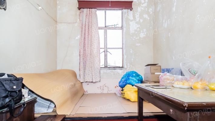 控江路652弄二手房实景图