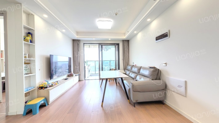 深业鹤塘岭花园二手房实景图