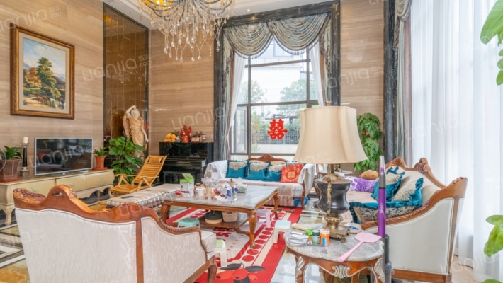 翡翠岛E区二手房实景图