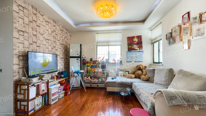 天晴花园二手房实景图