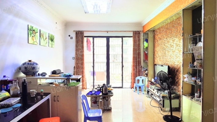 怡海花园二手房实景图