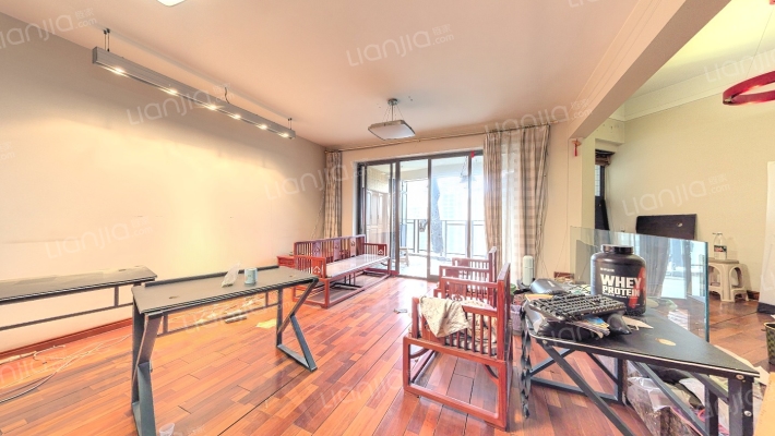 东和春天东区二手房实景图