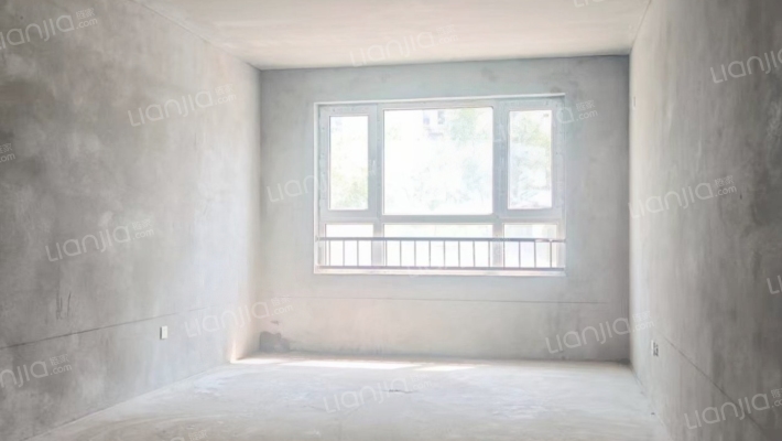 龙潭山花园二手房实景图