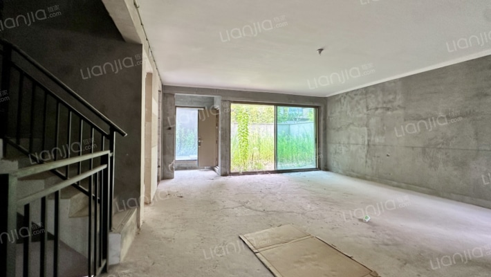 华侨城万科湖山二手房实景图