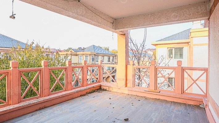 吉祥家园 独门独院三层别墅 中等装修 享受生活的选择-阳台