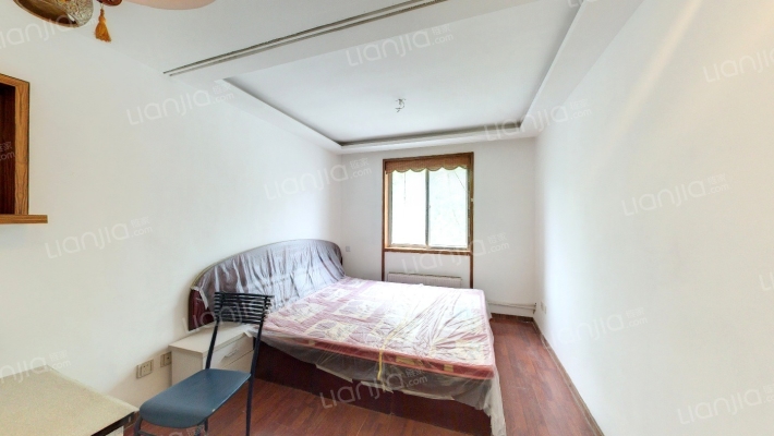 卫士社区二手房实景图