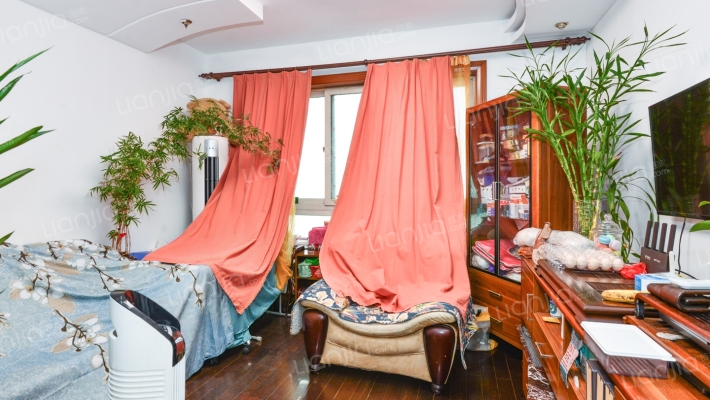 景泰公寓二手房实景图