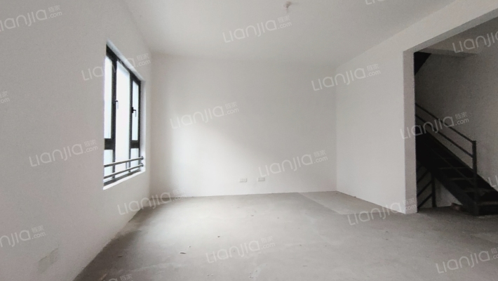 万科长基云庐二手房实景图