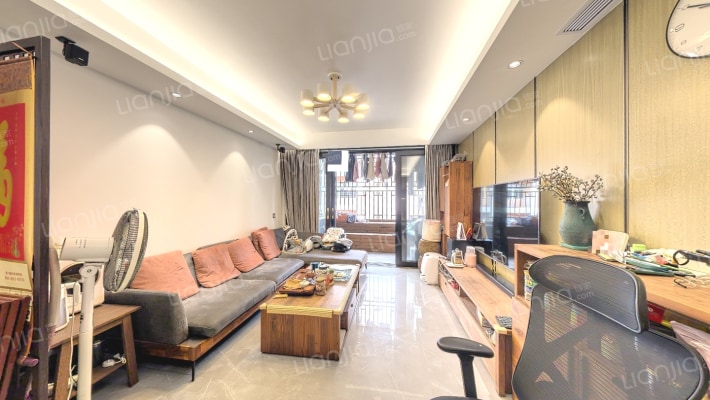 泰然广场二手房实景图