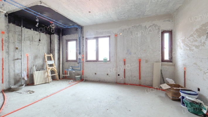 戛纳35号院二手房实景图