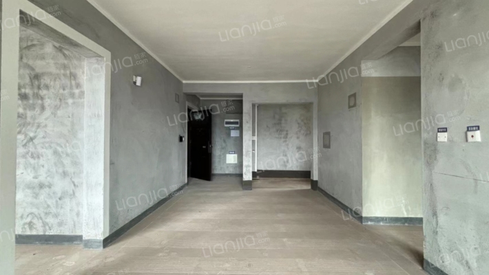 金科岭上洋楼二手房实景图