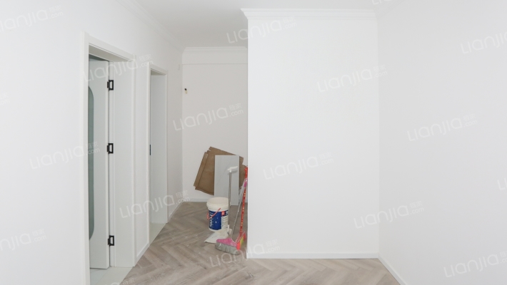 建信大楼二手房实景图