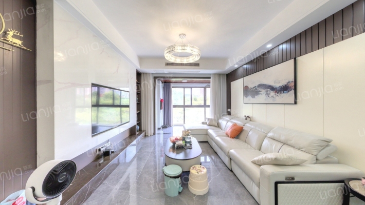 两岸风华二手房实景图