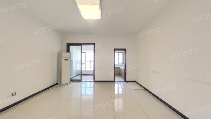 中渝都会首站二手房实景图