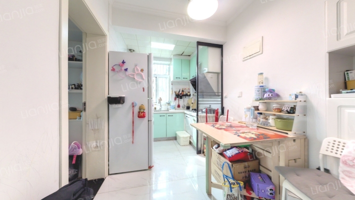 育英村二手房实景图