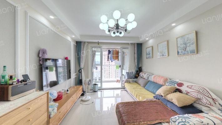 绿地·香颂二手房实景图