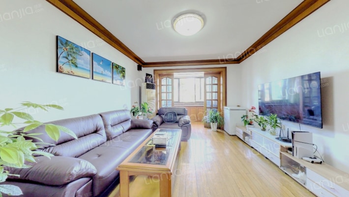 控江绿苑二手房实景图