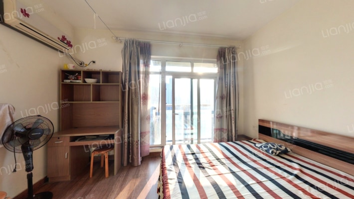 金阳牛津街二手房实景图