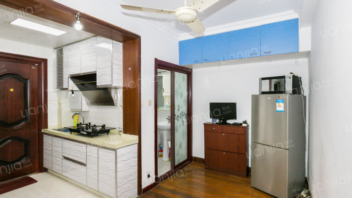 江浦路2009弄二手房实景图