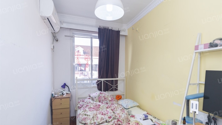 凌兆新村(上浦路202弄)二手房实景图