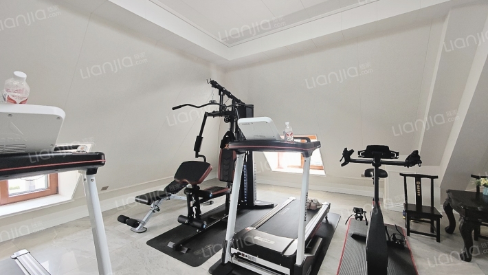 西郊公馆二手房实景图