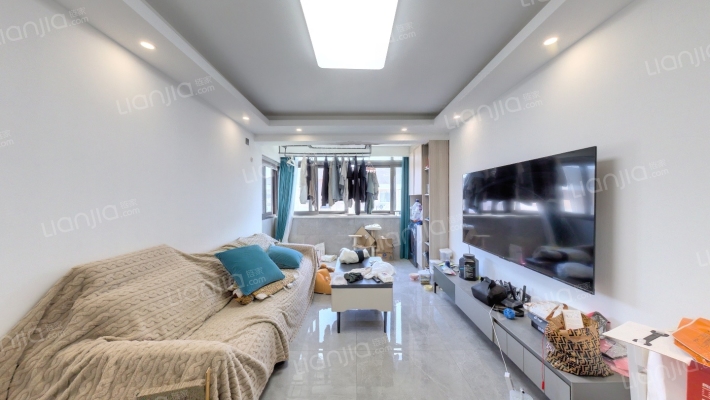 运通路728弄二手房实景图