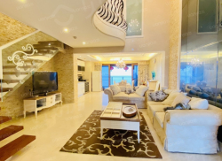 整租·半山半岛·中央海景大道 2室2厅 东_半山半岛·中央海景大道租房