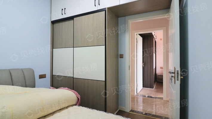 金色领地现代简约装修风格，几乎全新的·现诚心出售-卧室B