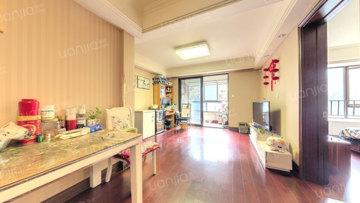 金地艺华年（公寓）二手房实景图