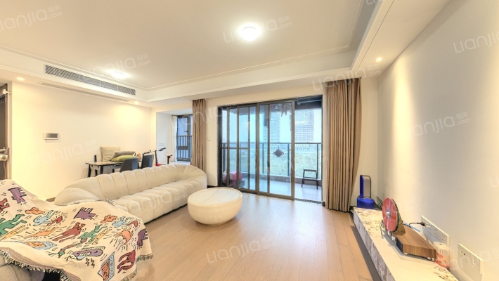 万科星光森林B区二手房实景图