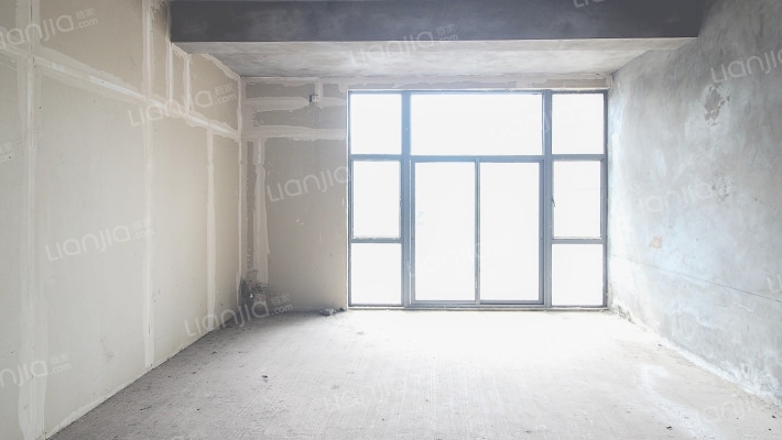 中安翡翠湖二手房实景图