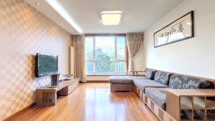 新兴年代二手房实景图