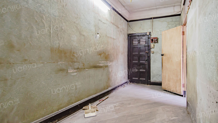 皮裘公寓二手房实景图