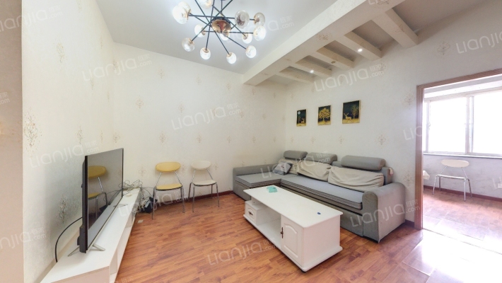 郡都彩舍二手房实景图