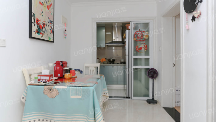 新陆花苑二手房实景图