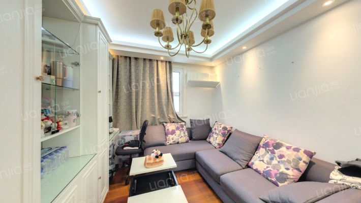 鹤庆路810弄二手房实景图