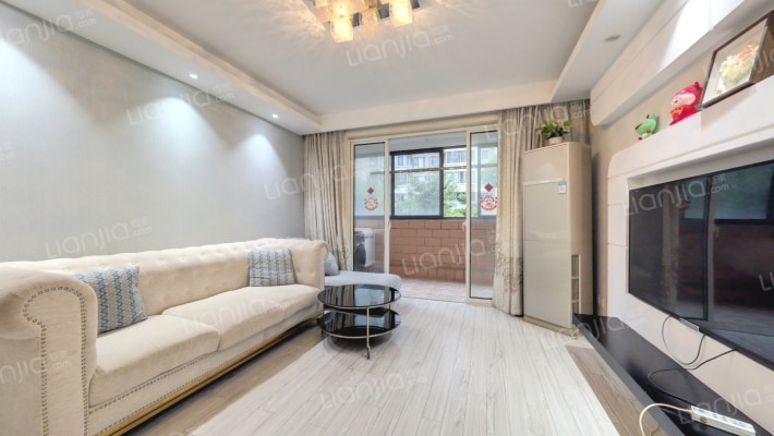 逸虹景苑二手房实景图