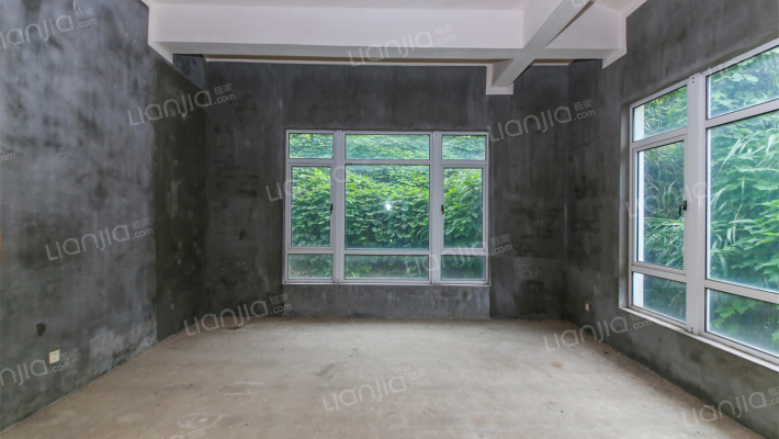 宁波启新绿色世界高尔夫俱乐部二手房实景图