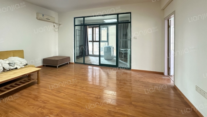 荷塘月色二手房实景图