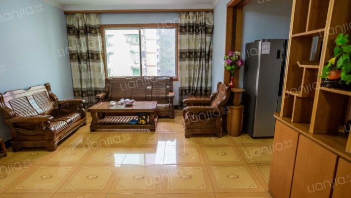 狮龙花园B区二手房实景图