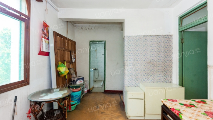 塔城东路495弄二手房实景图